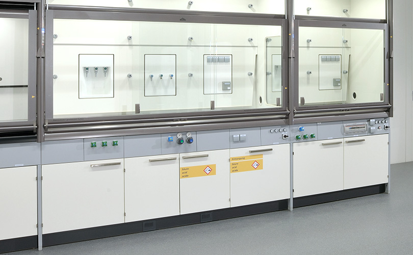 Self-supporting substructure for fume hoods
