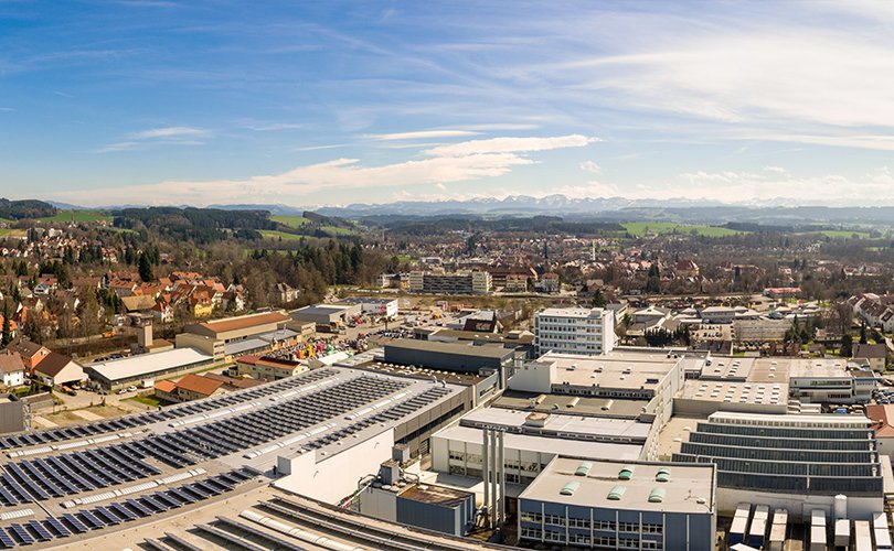 Waldner Unternehmensgruppe in Wangen im Allgäu mit Blick auf die Allgäuer Alpen