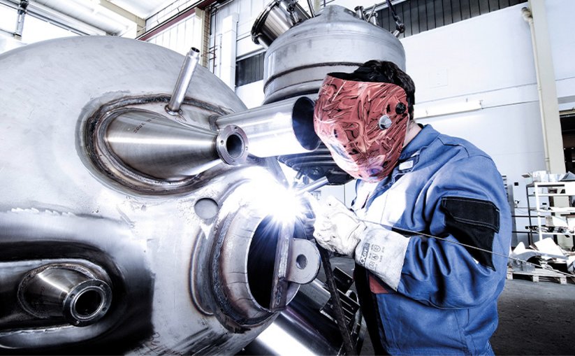 Welding on large stainless steel containers