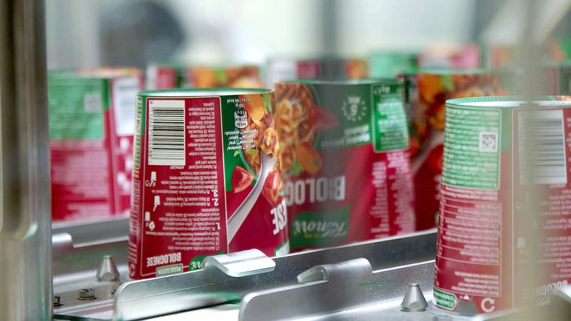 Snackpots auf dem Transportband