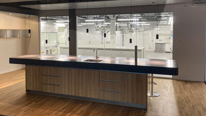 Kitchen island