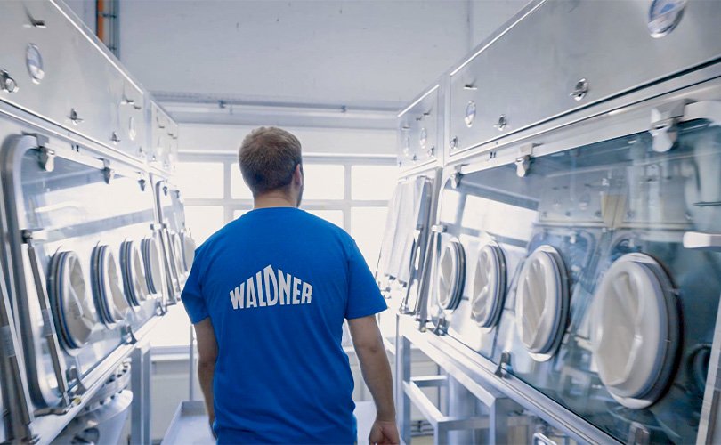 Wartung an Isolatoranlage