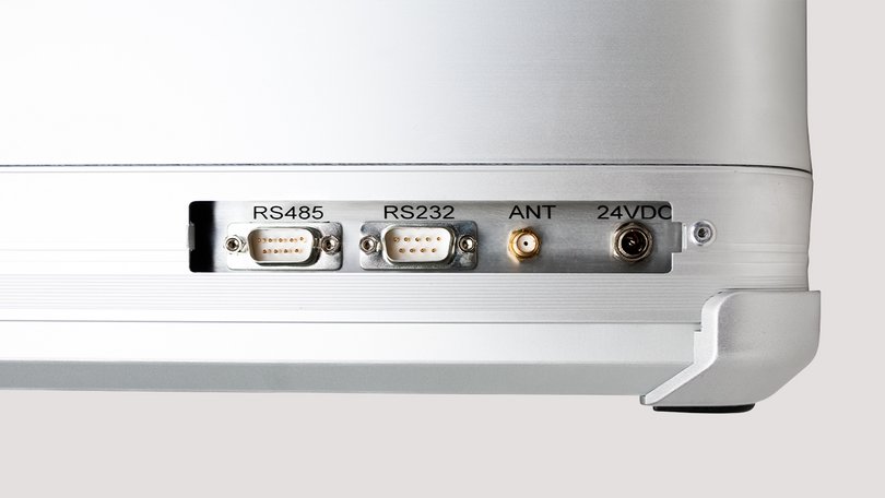 Detailansicht technischer Schnittstellen an Gerät