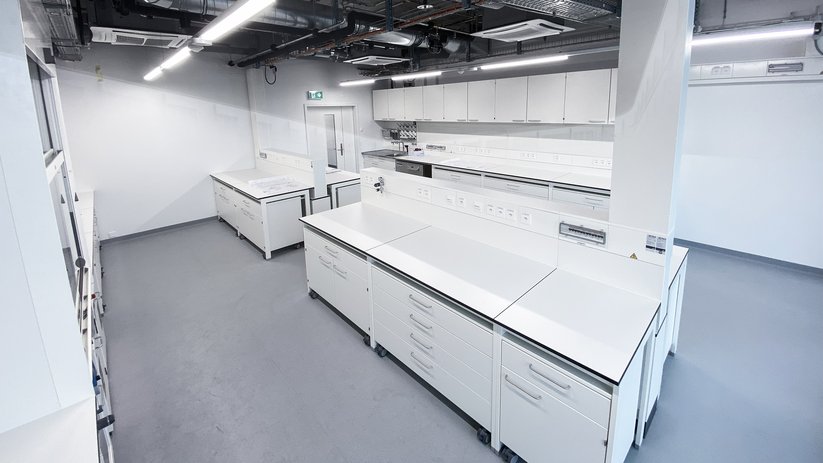 Laboratory work islands
