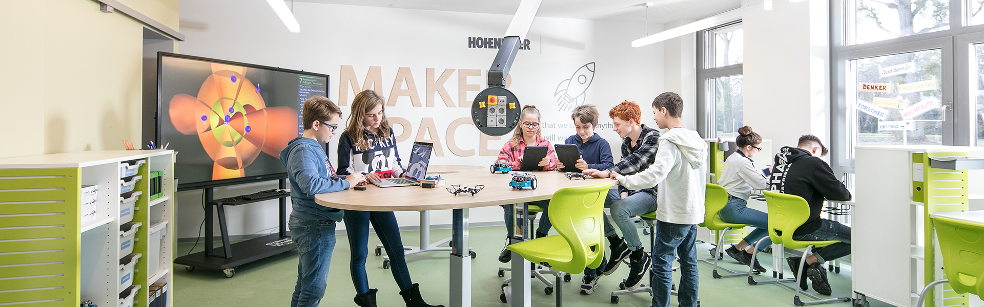 Students working in Makerspace