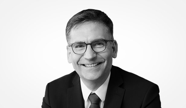 Dr. Prof. Mario Trapp