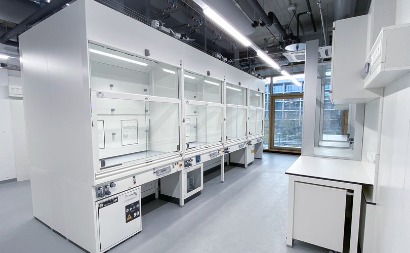Abzüge im Biotechnologieunternehmen Bright Peak