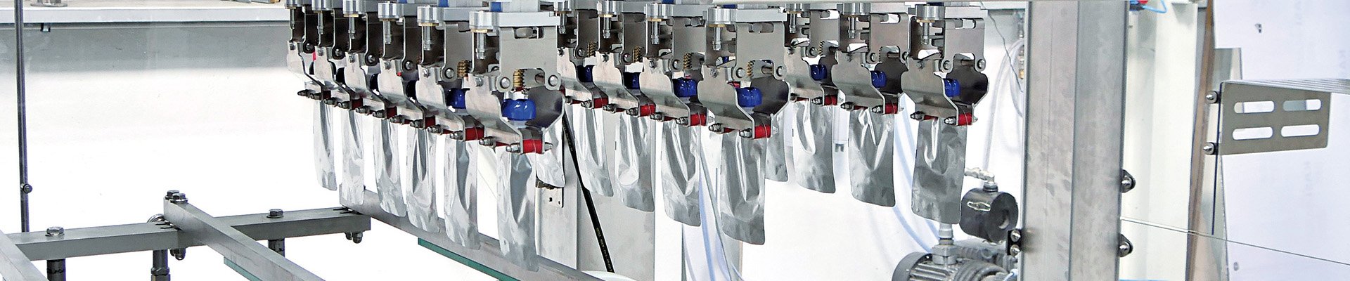 Pouch packaging machine