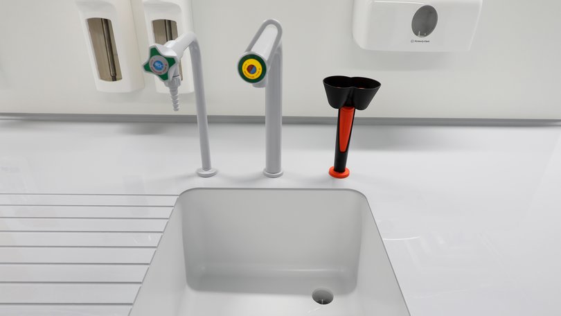 Laboratory sink