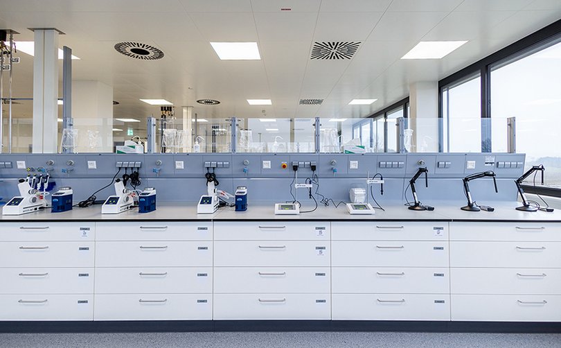 Arbeitsplätze im Labor