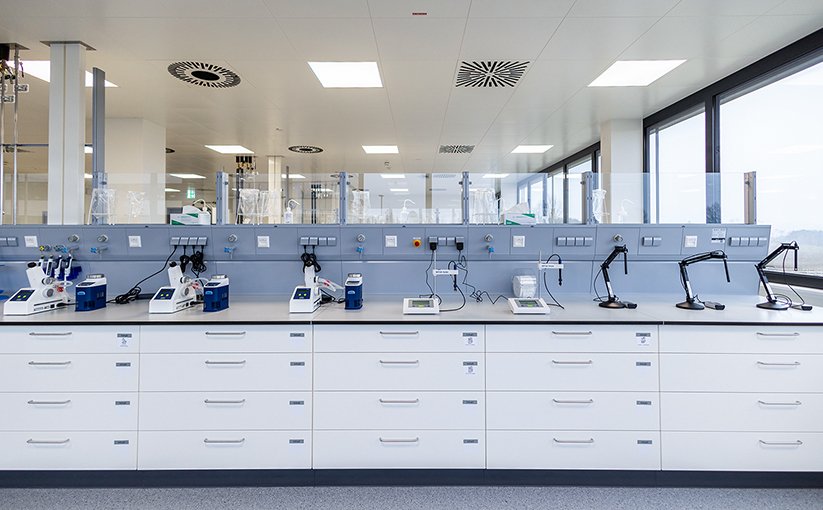 Arbeitsplätze im Labor