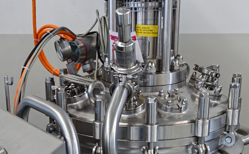 Close-up of the pressure filter