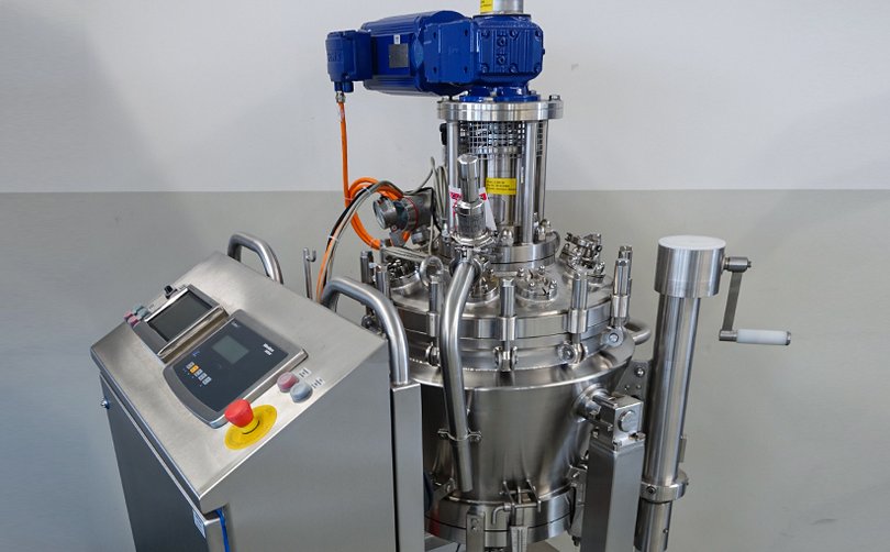 Pressure filter with control panel