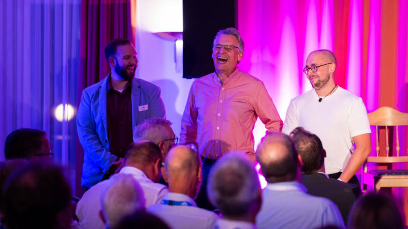 Waldner Labor Fachsymposium: 3 Männer lachen